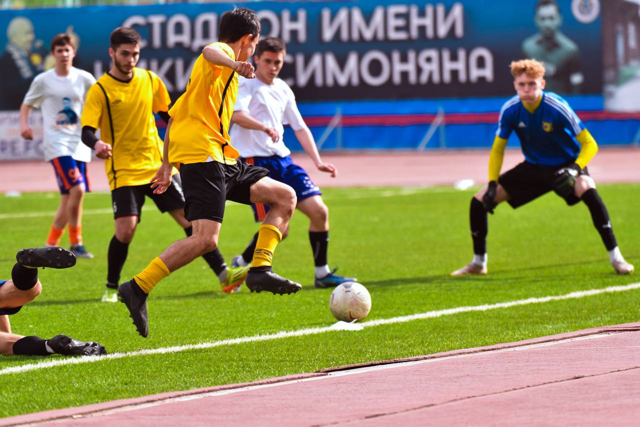 Кубок памяти футболиста ФК «Армавир» Армана Елиазяна